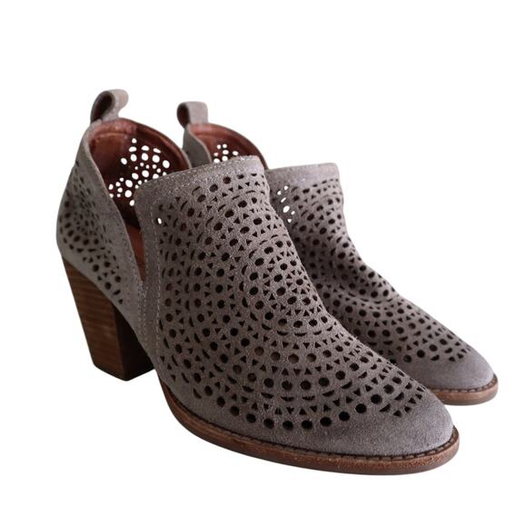 Jeffrey Campbell Womens Rosalee Perforated Suede Ankle Bootie Size 7 Block Heel - Picture 1 of 11